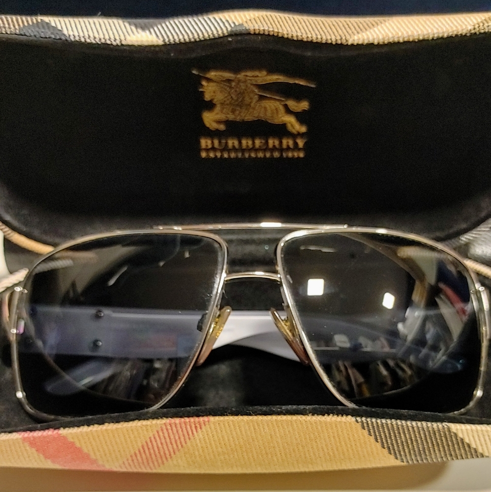 Burberry Polarized B3040 Sunglass